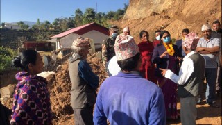 भाईटिकाको दिन मन्त्री अर्यालद्वारा जोखिम बस्ती अनुगमन तथा अवलोकन