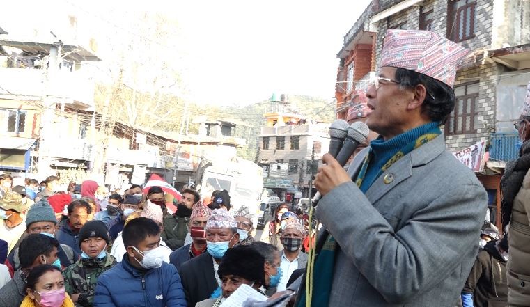 देश बचाउने नेपाली कांग्रेसले हो नेता गुरुङ 