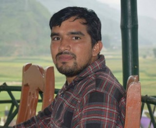 वालिङ जेसिजका अध्यक्ष लम्सालद्वारा जन्म दिनमा पैयूँमा सुरक्षित आवास निर्माणको लागि आर्थिक सहयोग प्रदान