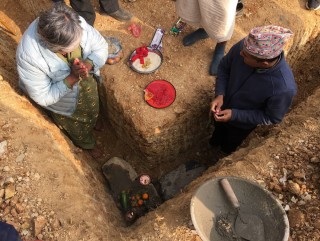द निर्भीक फाउन्डेशनद्वारा सुरक्षित बस्ती निर्माणको शिल्यान्यास