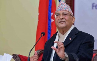 कोरोना खोपबारे  प्रधानमन्त्री ओलीको बोली  फेरियो - अग्रपंक्तिकाले ३ महिनामा र जनताले १ वर्षभित्र पाउने दाबी