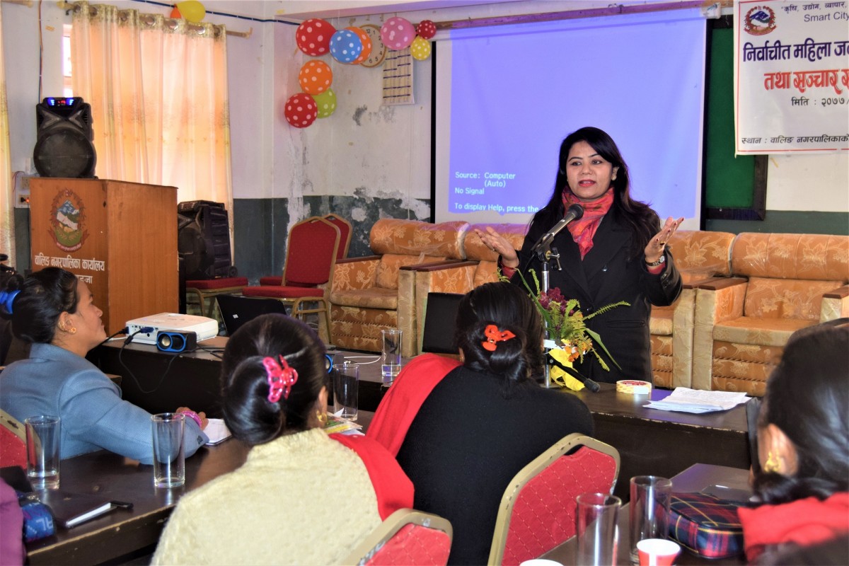 वालिङमा महिला जनप्रतिनिधिका लागि नेतृत्व तथा सञ्चार सीप तालीम  सम्पन्न