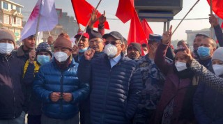अब ठूलो जनआन्दोलन हुन्छ, सबै लोकतन्त्रविरोधीलाई बढार्छ : दाहाल