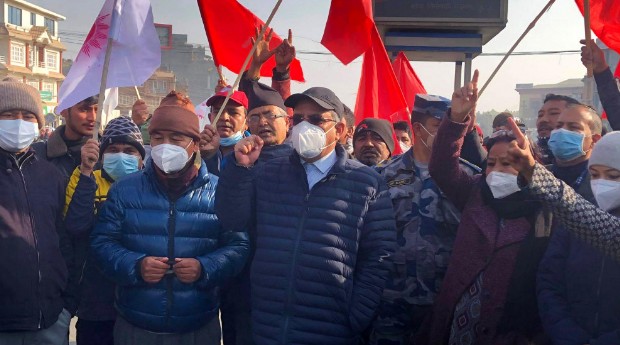 अब ठूलो जनआन्दोलन हुन्छ, सबै लोकतन्त्रविरोधीलाई बढार्छ : दाहाल