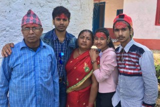 जन्मदिनको अवसरमा सुरक्षित बस्ति निर्माणको लागि समाजसेवी भुर्तेलद्वारा आर्थिक सहयोग