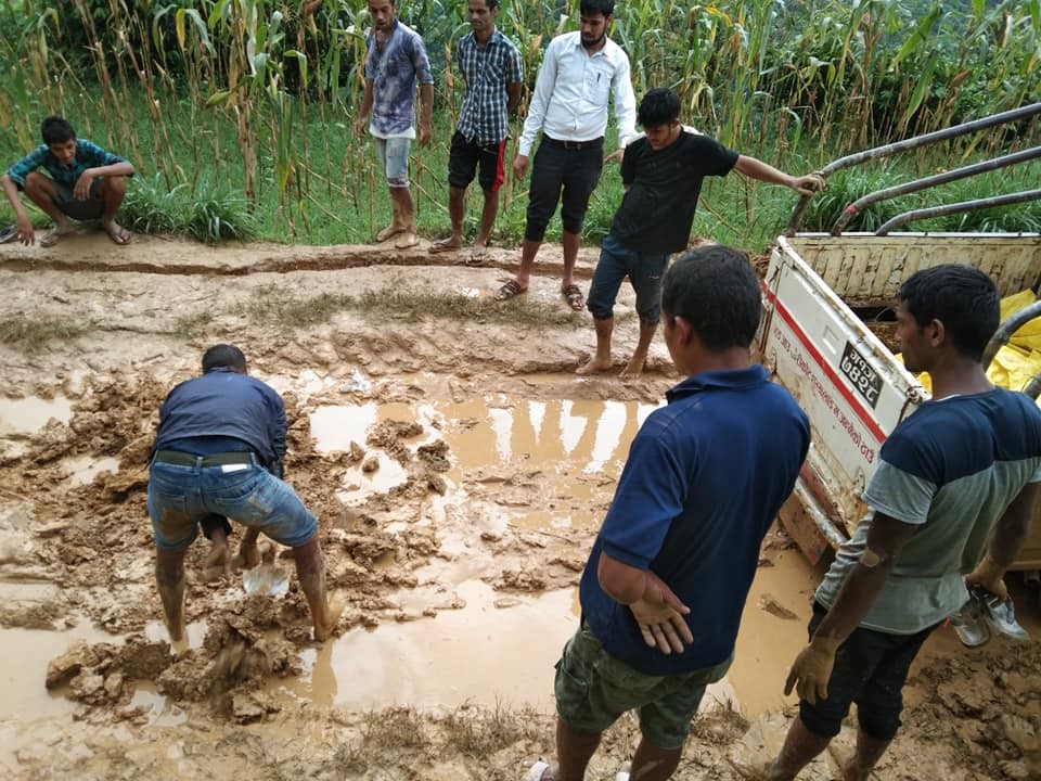 पैयूँमा  असारे  विकासले गाउँलेलाई सास्ती