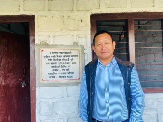 देशमा समस्या पर्दा विदेशमा  मन रुन्छ : नेत्र आले 