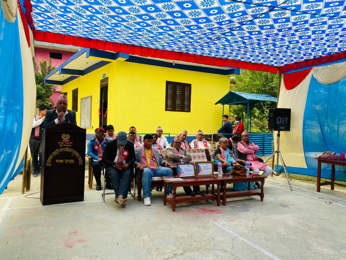 ईलाका प्रहरी कार्यलय हुवासको सभाहल उद्घाटन 