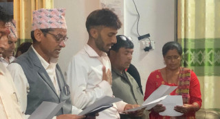 पैयूँका नवनिर्वाचित प्रतिनिधिले खाए सपथ