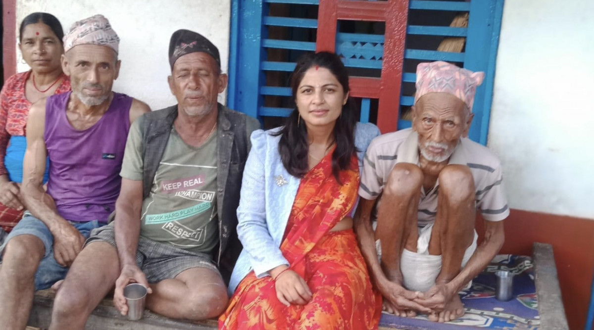 निर्वाचन पछि नागरिकका समस्या र गुनासो बुझ्न उपाध्यक्ष तिवारी टोलटोलमा