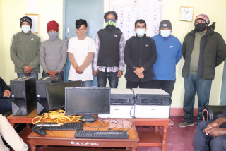चोरीमा संलग्न सात जना पक्राउ