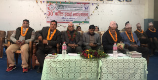 जिम्मेवारी वहन गर्न नसक्दा धेरै सहकारी खुल्ने र बन्दहुने अवस्था आएको हो  :नगर प्रमुख खाँड