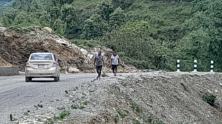 कालोपत्रे सडकले घेरिदै, हरिनासको मुहार फेरिदै