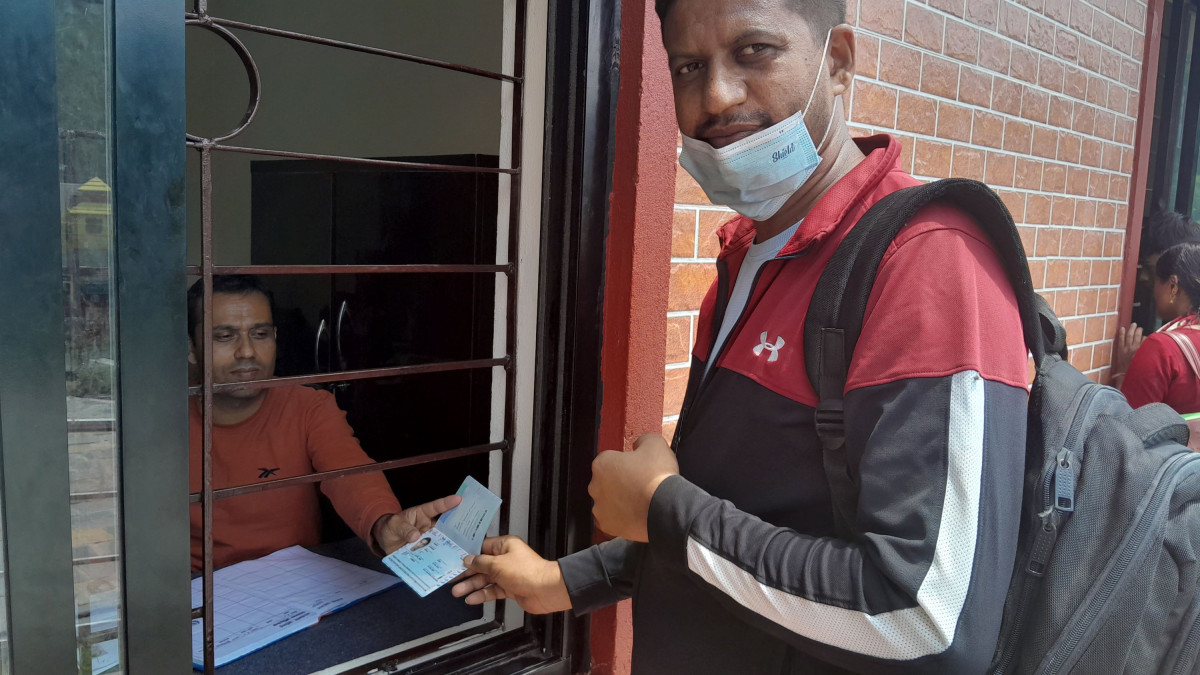 गत आर्थिक वर्ष स्याङ्जाबाट १४ हजार ७ सय ८१ राहदानी वितरण,  सदरमुकाममा भन्दा वालिङबाट धेरै