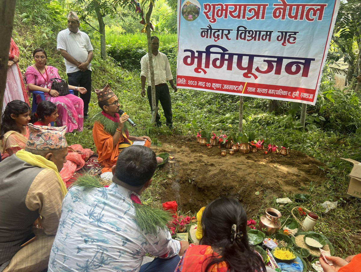 हुँगीघाटमा नौद्वार विश्राम गृह शिलान्यास