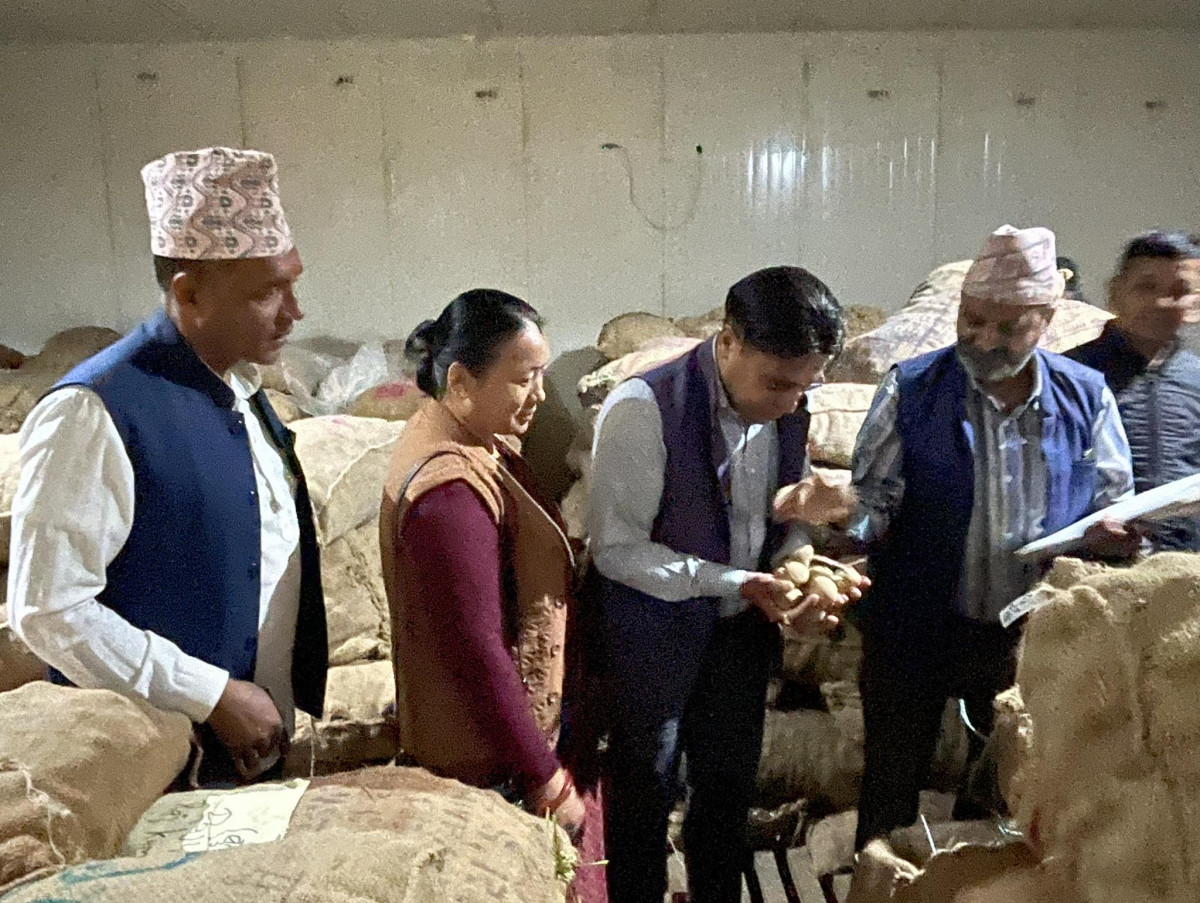 कृषि उपज भण्डारण गर्न कृषकहरुलाई आग्रह
