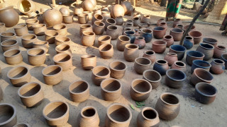 माटाका भाँडा बनाउने परम्परागत पेशा लोपहुने अवस्था,पुस्तान्तरणको प्रयास