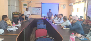 बालमैत्री स्थानीय शासन घोषणाका लागि रामपुरमा बिभिन्न कार्यक्रम गर्दै  
