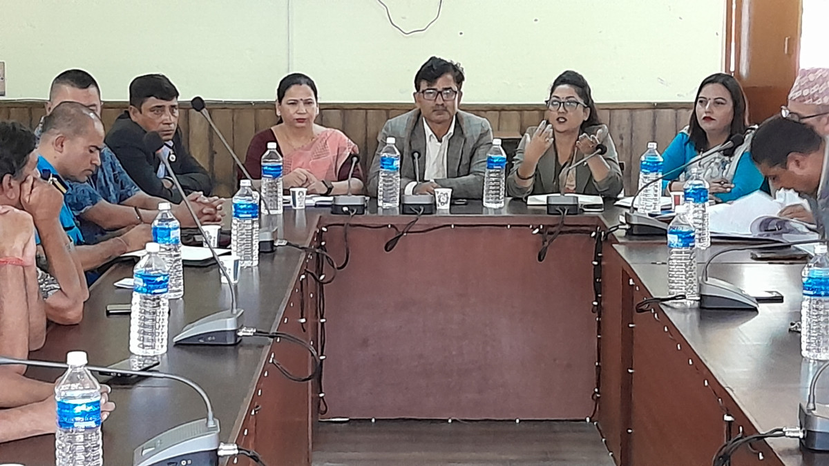 जिल्लाको वृहत्तर विकासका लागि छलफल