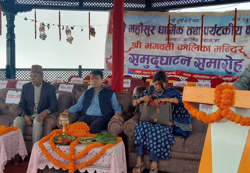 गह्रौँसुरमा मन्दिरसहित बिभिन्न संरचनाहरुले उद्घाटन