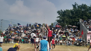 वालिङमा जारी पुरुष भलिबलमा आज ५ खेल सम्पन्न, भोलि फाइनलसहित तीन खेल हुने