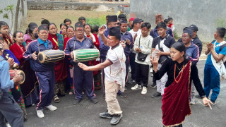 लोकगीतले सुसंस्कृत समाज निर्माणमा भूमिका खेल्न सक्नुपर्छ