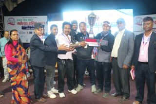 वालिङमा सञ्चालित भलिबल प्रतियोगिताको उपाधी गल्याङले जित्यो