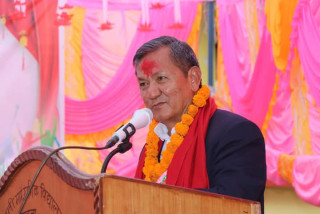 परम्परागत ढङ्गको शिक्षाले सामुदायिक विद्यालय चल्दैन—सञ्चार तथा सूचना प्रविधि मन्त्री गुरुङ 