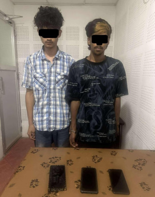 मोवाईल चोरीका आरोपी २ जना पक्राउ