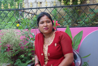 घरको काम सम्हाल्दै वडावासीमा लोकप्रिय लुकमायाँ