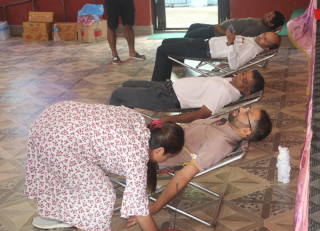 पुष्पलाल स्मृति दिवसको अवसरमा बृहत् रक्तदान कार्यक्रम सम्पन्न