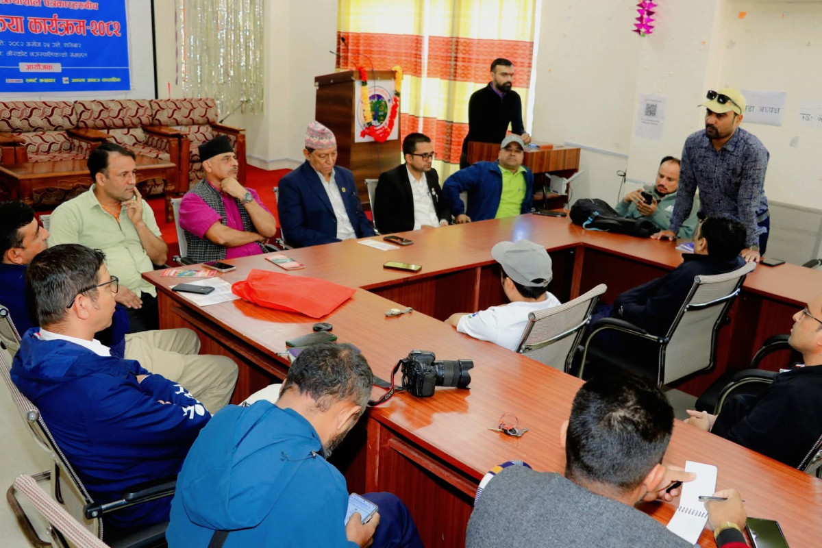 स्याङ्जामा क्रियाशील पत्रकारहरुबीच अन्तरक्रिया