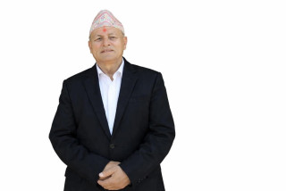 रास्वपा पर्वतमा उथलपुथल: बिहान टिकट पाएका डा. भुर्तेलको साँझ टिकट खोसियो