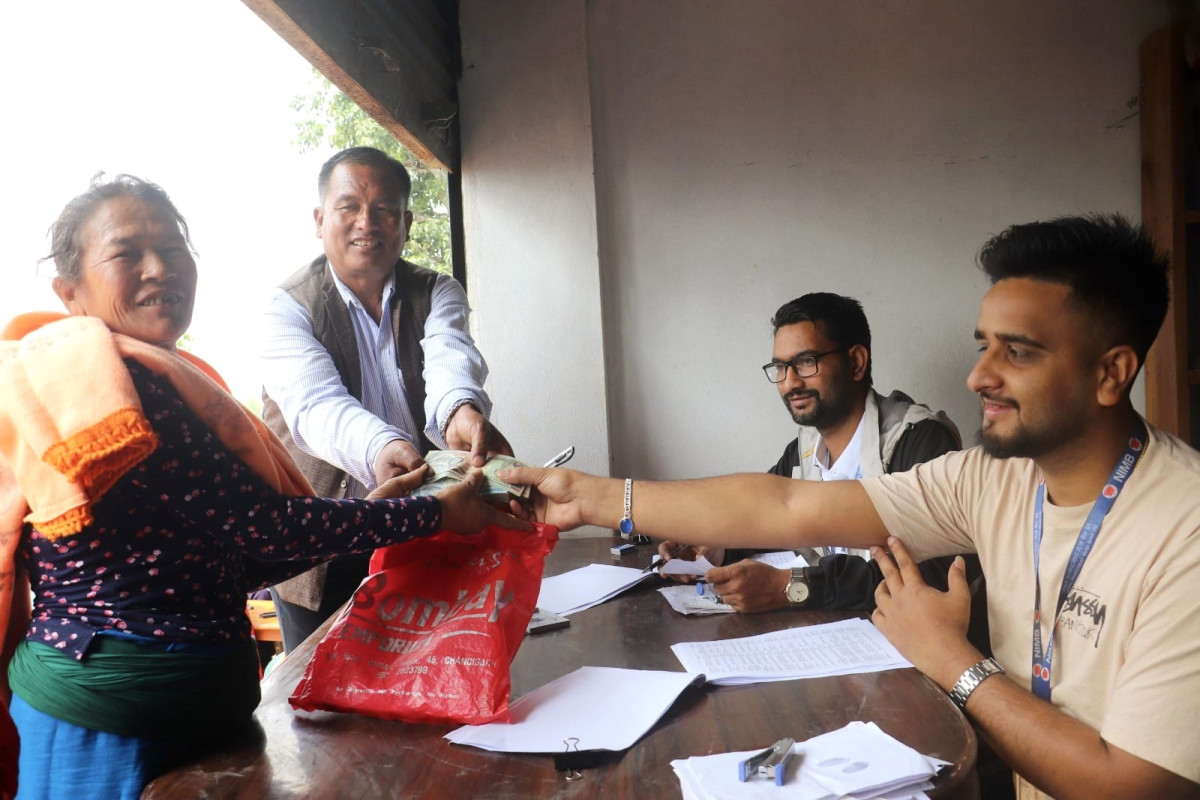 वडा कार्यालयबाट सामाजिक सुरक्षा भत्ता वितरण, सेवाग्राहीलाई राहत